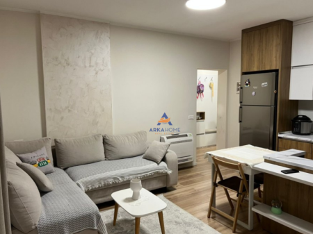 SHITET APARTAMENT 1+1 “RRUGA KAVAJES,KOMPLEKSI DELIJORGJI” 176.000 EURO.