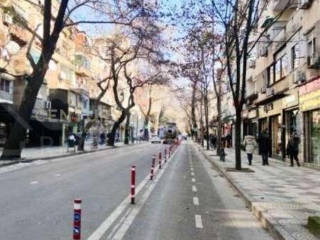 Shop for rent near Myslym Shyri