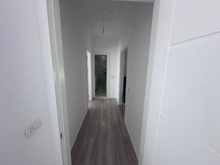 Apartment for sale at 21 Dhjetori