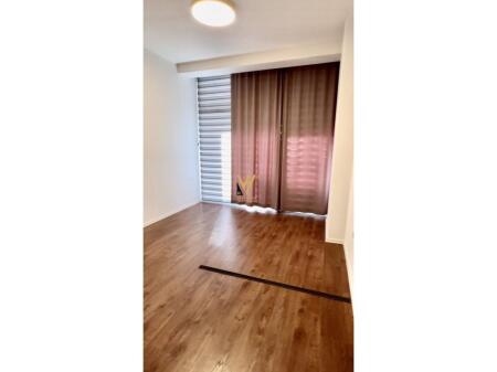 OFFICE 100 M2 FOR RENT AT THE MUNICIPALITY OF PARIS 1,000 EURO