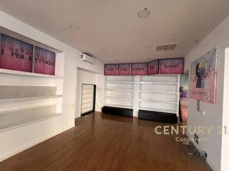  Commercial Space for Rent – Near Plaza Hotel, Floor 0