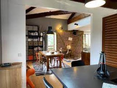 Villa a 2 Piani in Affitto 3+1 presso Long Hill Residence (ID BV22238) Tirana.