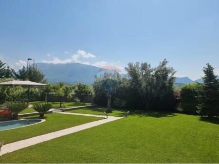 Farkë, villa for sale, 1,650,000 € (ID: 530481001-681)