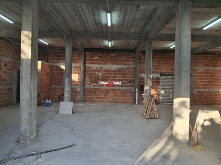 Warehouse for rent 192 m2 with parking space in Tirana ID (4281292)
