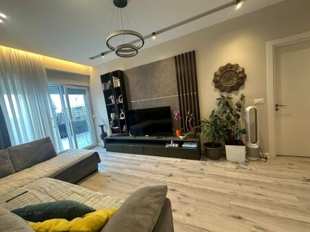✨ Duplex 3+1+3 with Veranda for Sale in Kodra e Diellit 2 ✨