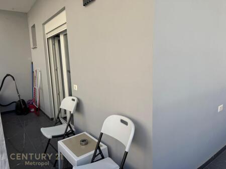 Vicino alla Scuola di Balletto, Affittiamo 1+1, piano villa