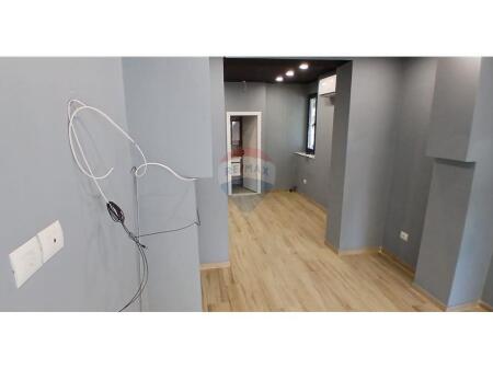 SHOP FOR RENT NEAR DINAMO STADIUM.