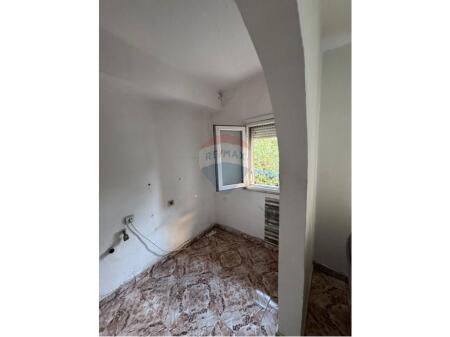 APARTMENT 1+1, MYSLYM SHYRI STREET