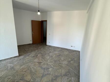 Studio apartment for sale at Pazari i Ri 110,000 €