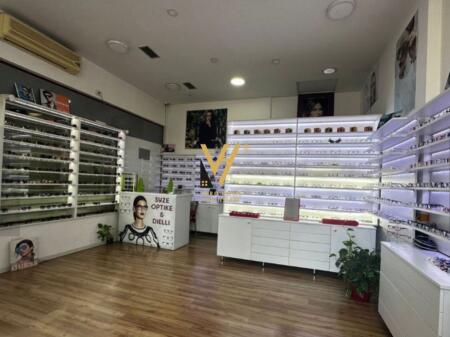 SHOP FOR RENT 40M2, KAVAJES STREET, 1,200 EURO