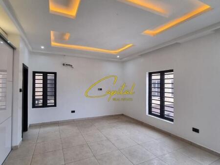 DYQAN ME QERA 30M2 BRRYLI 45.000 LEKE