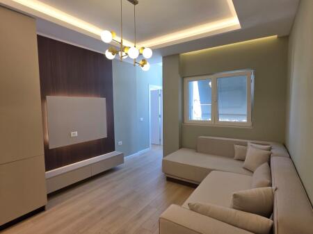 Shitet apartament 1+1 tek Rruga e Bogdaneve!
