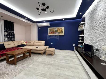 Villa for rent, Kamëz.
