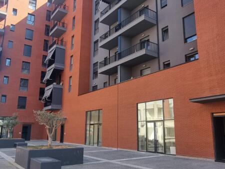 Shitet Apartament 2+1 në Qendër të Kamzës – I Sapo Përfunduar