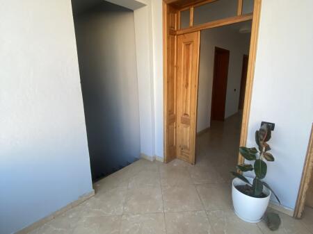 2+1,pjeserisht i mobiluar,godine private,5 maji 300 mije leke