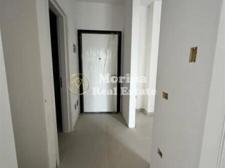 Vendesi Appartamento 1+1, Univers City, 68.000 Euro.