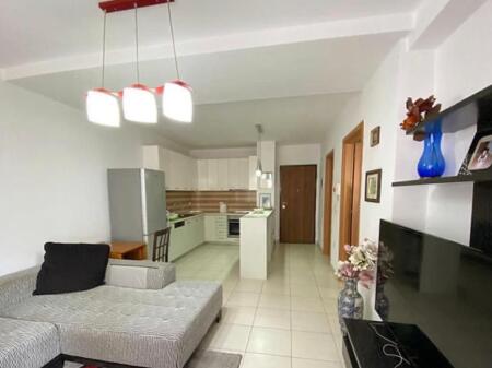 VENDESI APPARTAMENTO 1+1 YZBERISHT 102.000 EURO