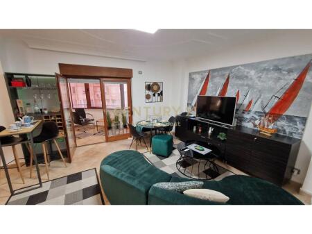 Apartment 2+1 for Rent – Near Café Europa, Barrikadave Street
