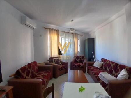 AFFITTASI APPARTAMENTO 2+1+BLK, SCUOLA HARRI FULLS, 450 EURO