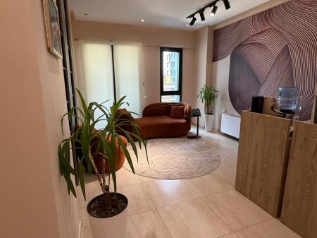 AMBIENT BIZNESI ME QERA TE SQUARE 21