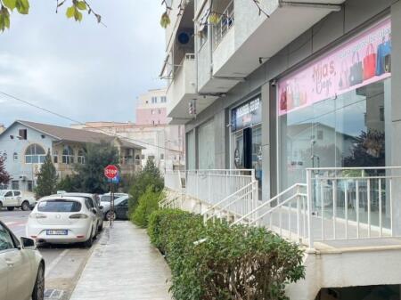 SHITET, AMBIENT BIZNESI, FRESKU, TIRANË