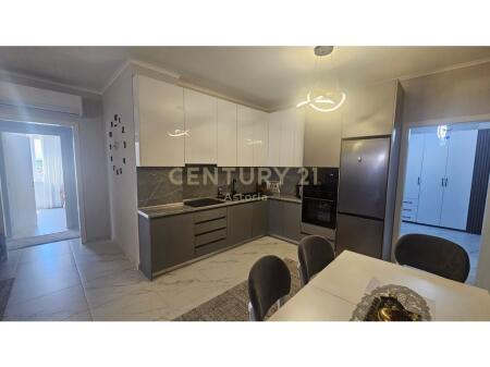 Kinostudio, Apartment 2+1+2 for rent!
