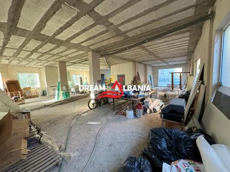 Warehouse for sale on Dibra Street near Tower Bridge in Tirana (ID 4181096)