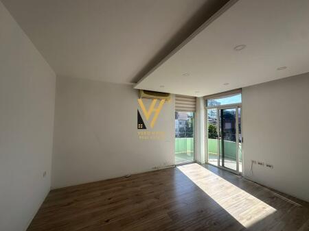 OFFICE 180 M2 FOR RENT AT WILLSON SQUARE 2,000 EURO