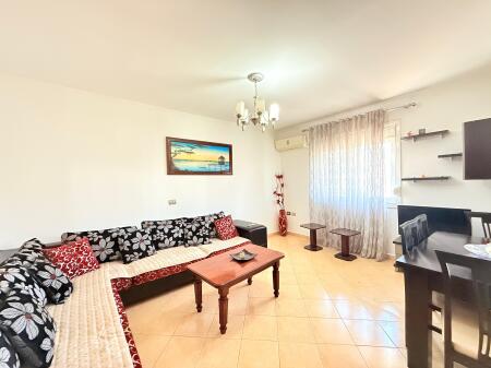 2+1 Apartment for Rent – Building with Arrow
