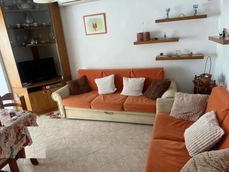 Apartament me qera prane Restorant Durresit 450 € /Muaj