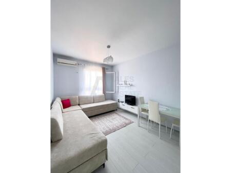 📢 Apartment 1+1 for rent near "Zoja e Këshillit të Mirë"