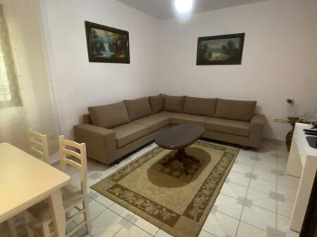 2+1, 1st floor private villa, near the apartment with arrows 400 euros