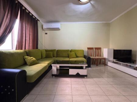 Apartament 1+1 me Qira, pranë Stadiumit Dinamo 500 € /Muaj