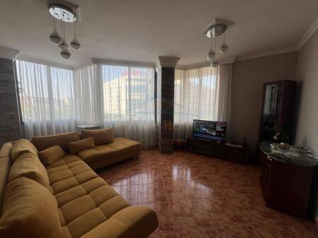 Affitto, Appartamento 2+1, Palazzo con Freccia, Tirana