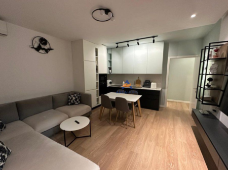 SHITET APARTAMENT 1+1+BALLKON "5 MAJI" 160.000 EURO