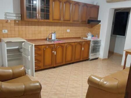 JEPET ME QERA APARTAMENT 1+1 35000 LEKE VARRI I BAMIT