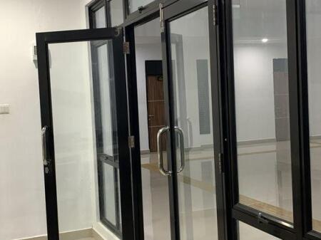 DYQAN ME QERA 35 M2 RRUGA E ELBASANIT 650 EURO