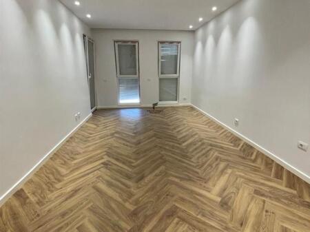 VENDESI APPARTAMENTO 2+1 UNIVERS CITY 135.000 EURO