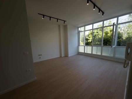 Apartament 1+1 me qera per zyre , bulevardi i ri