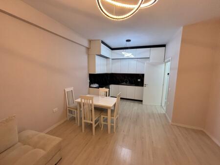 1+1,i mobiluar,te urban gate astir cmimi 450 euro