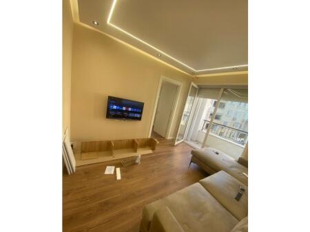 We rent a 1+1 apartment near Kafe Flora – Tirana