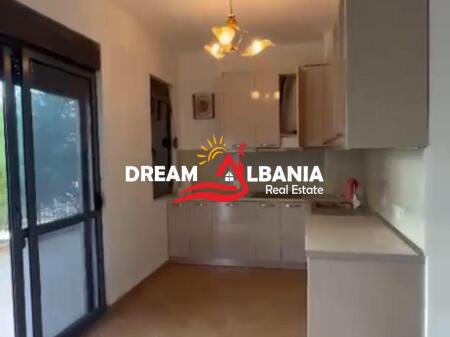 Appartamento 2+1+2 in vendita in via Kavaja vicino a Square 21 (ID 41212021)