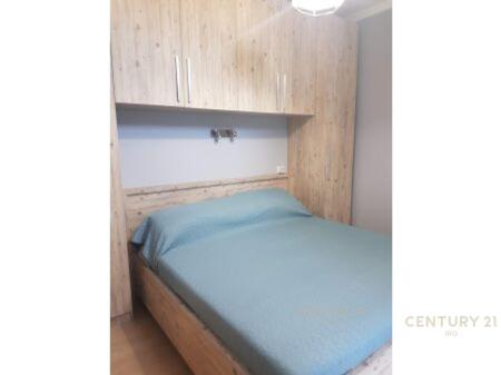 KOMUNA E PARISIT, APARTAMENT 1+1 PER QIRA