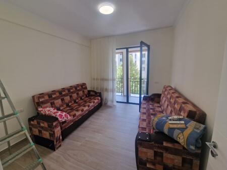 Jepet me qera apartament 1+1 ne Astir te kompleksi "Urban Gate".