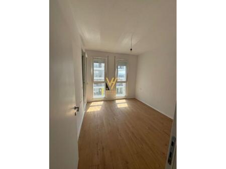 VENDESI APPARTAMENTO 1+1+BLK UNIVERS CITY 72.000 EURO