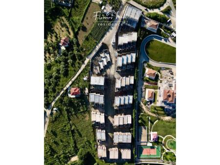Villa di Lusso con Piscina in Vendita – Flower Residence, Tirana