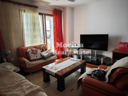 Qera, Apartament 2+1, Rruga e Bogdaneve, 1200 euro/muaj