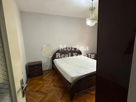 Appartamento 2+1, Via Dibra, 700 Euro/mese.