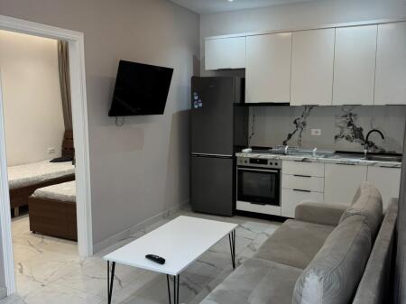Apartament me qera 1+1 Tek 5 maj