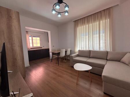 APPARTAMENTO IN AFFITTO 2+1 VICINO DANUBI CENTRO DURRES